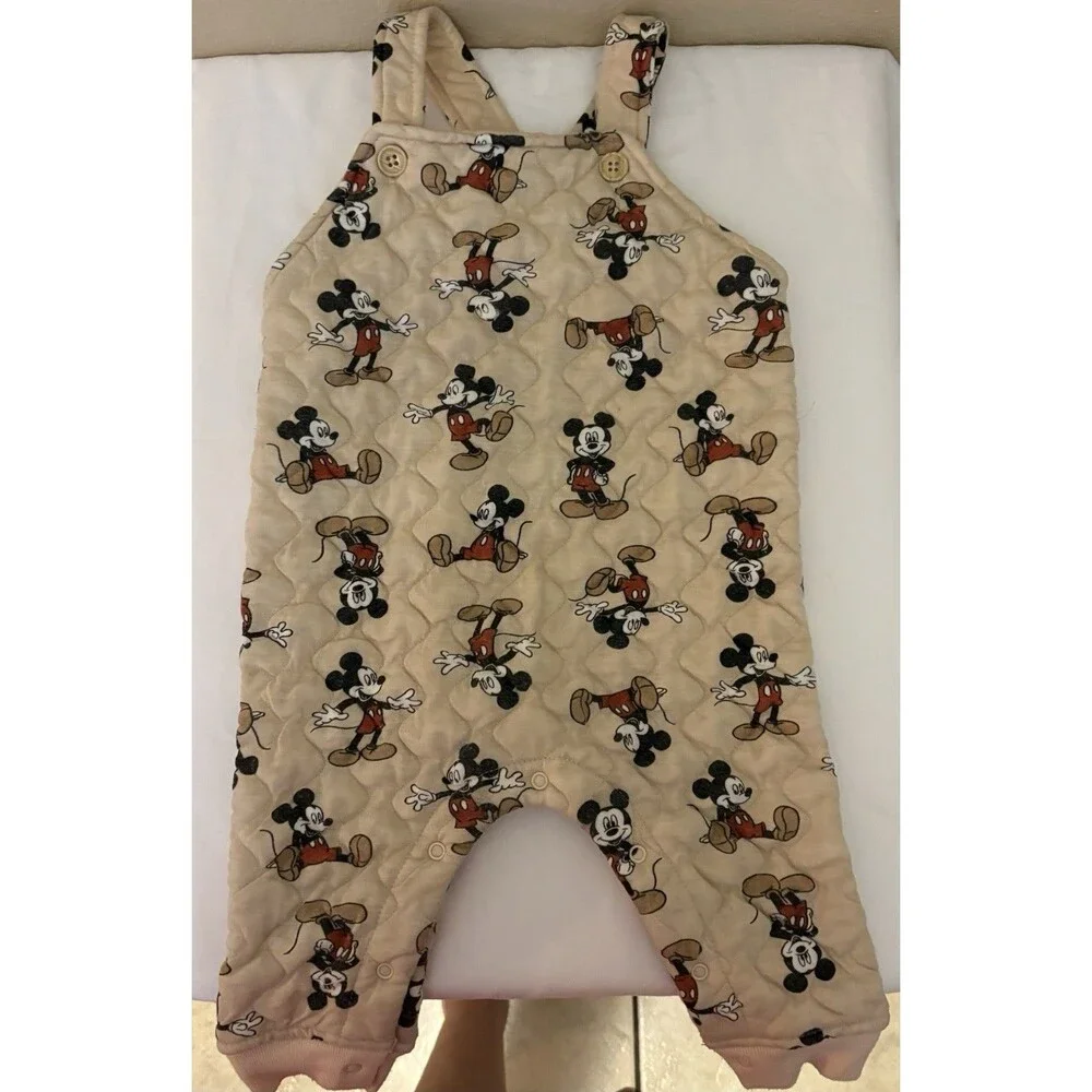 Disney Baby Clothing Bundle 6 Pieces, (1) Set 3/6 mths Pjs & 4 Pieces 6-9 Mths